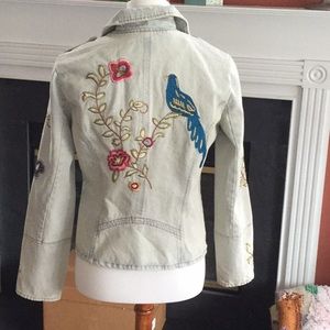 NWOT Candies embroidered denim jacket Jr. Size L
